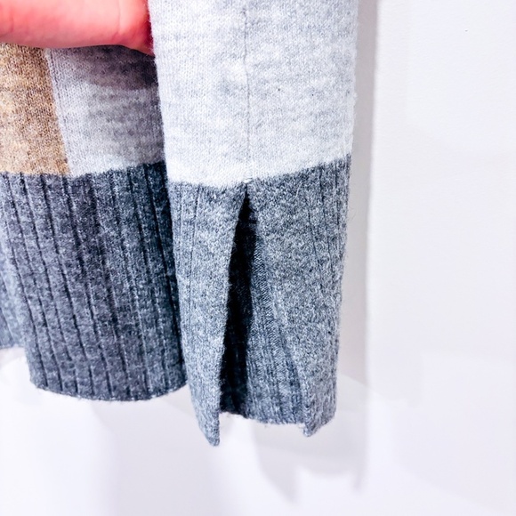 REITMANS – Grey & brown colorblock turtleneck knit sweater | Cozy | Medium * - Picture 7 of 9